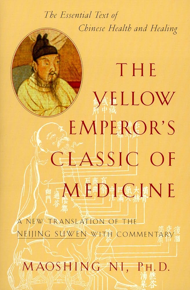 The Yellow Emperor's Classic of Medicine: A New Translation of the Neijing Suwen with Commentary cover image