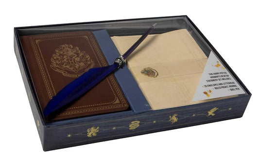 Harry Potter: Hogwarts School of Witchcraft and Wizardry Desktop Stationery Set (With Pen) cover image
