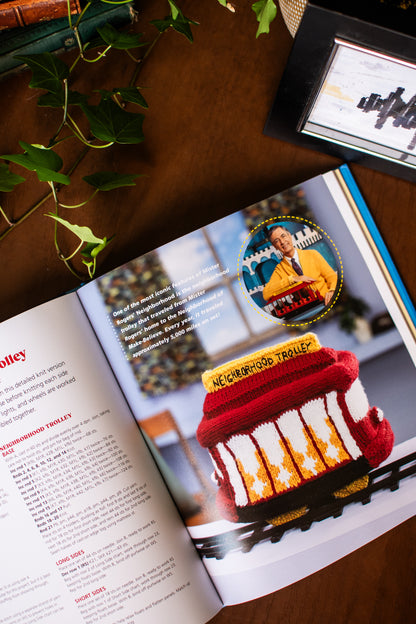 Mister Rogers' Neighborhood: Knitting the Neighborhood: Official Knitting Patterns from Mister Rogers' Neighborhood