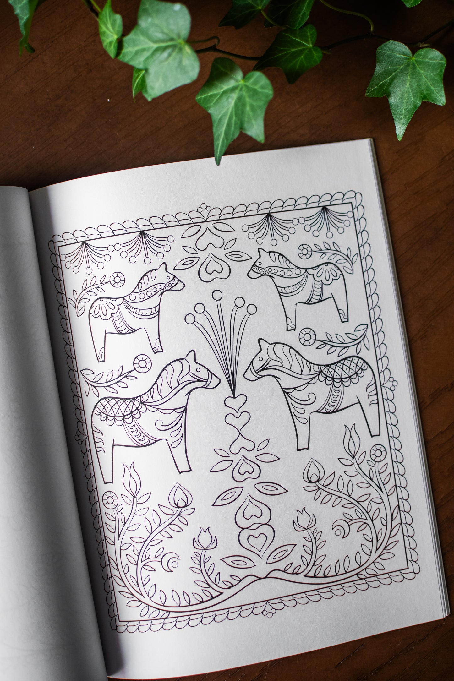Creative Haven Scandinavian Folk Art Coloring Book (Adult Coloring Books: World & Travel)