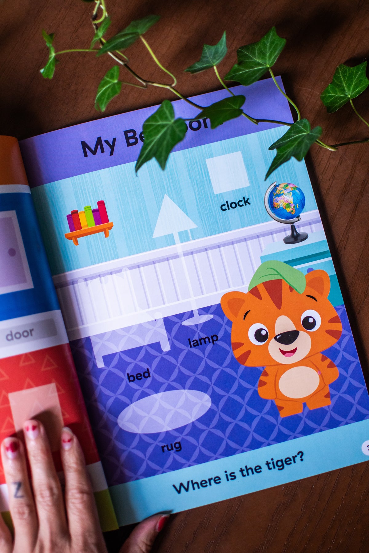 Baby Einstein - 100 First Words Sticker Book - More Than 500 Stickers Included! - PI Kids