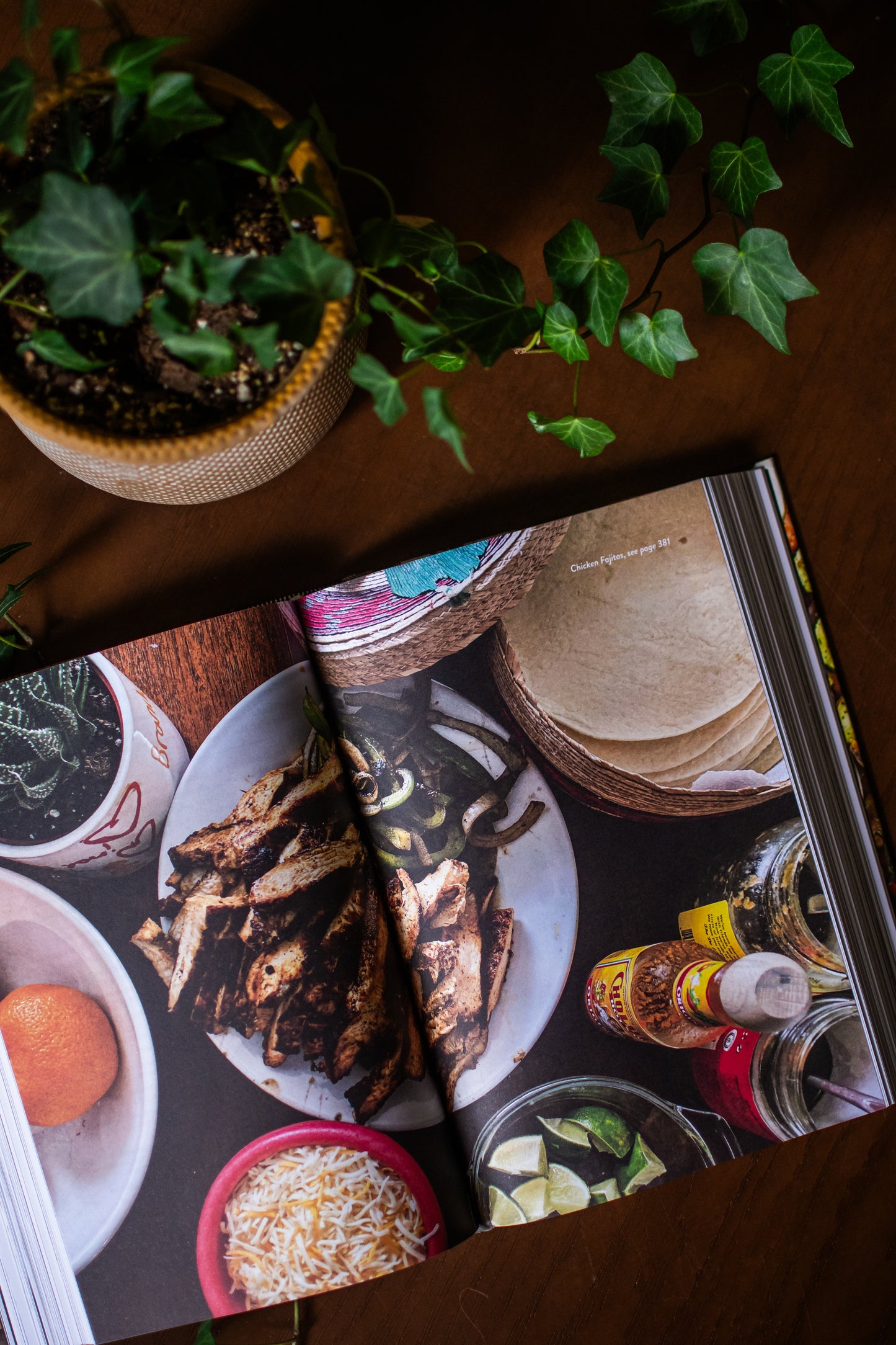 Family Dinners: The Ultimate Cookbook