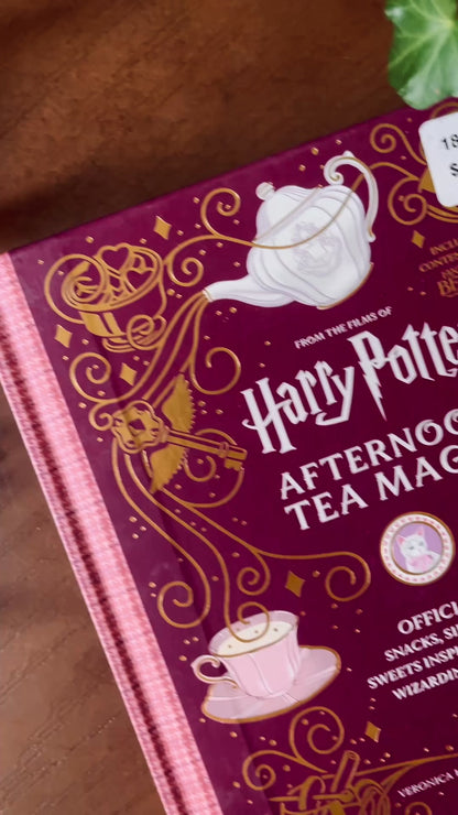 Harry Potter: Afternoon Tea Magic: Official Snacks, Sips, and Sweets Inspired by the Wizarding World